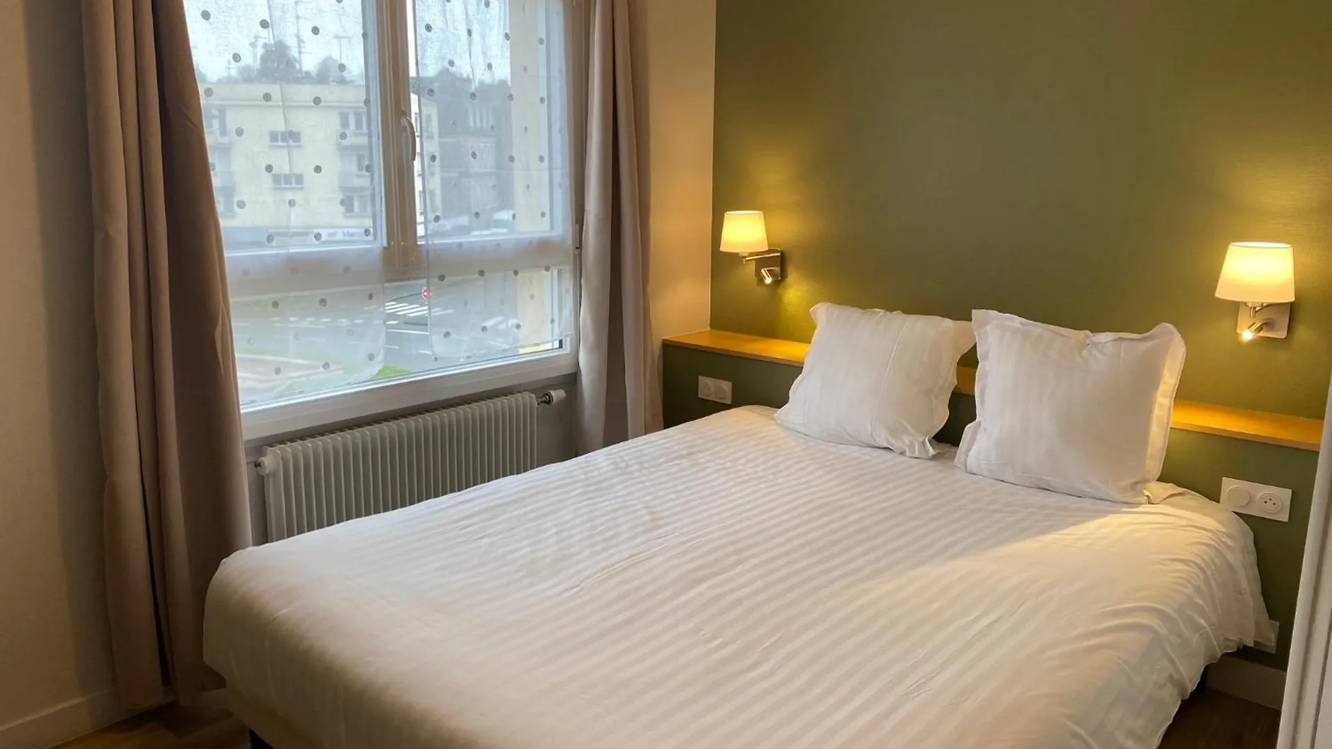 Hotel De Bretagne Fougères França