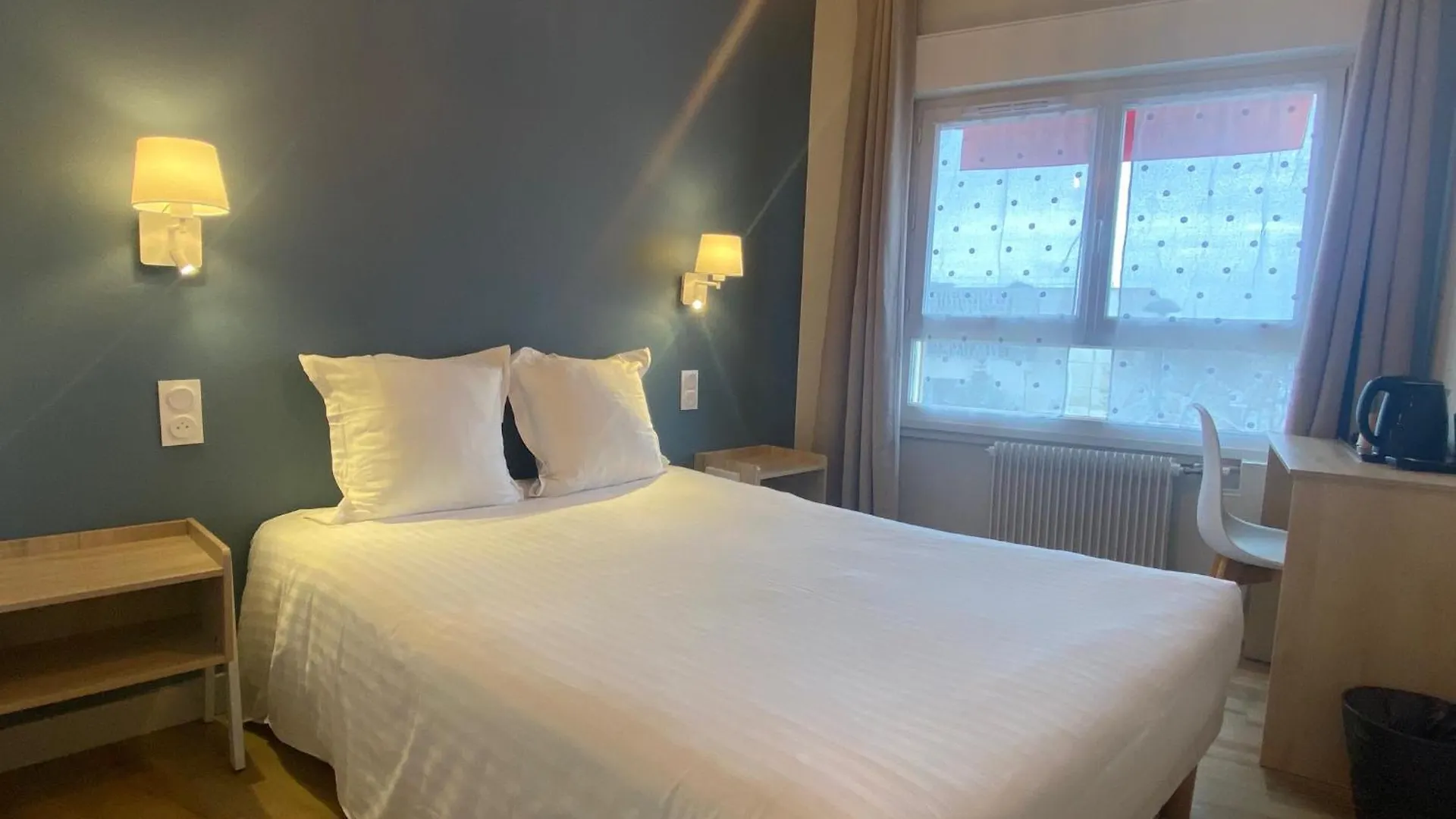 Hotel De Bretagne Fougères